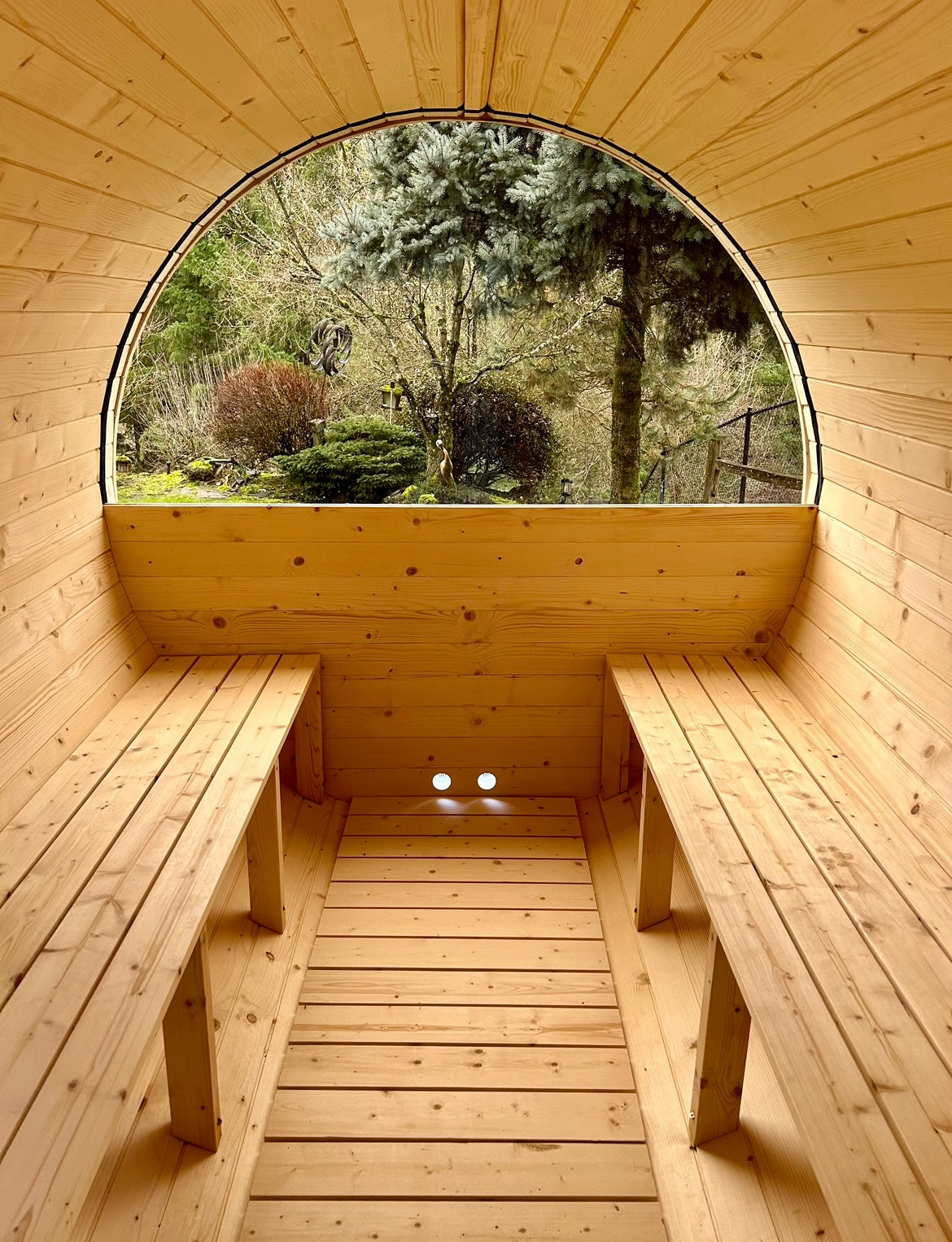 The salt 6-Person Cedar Sauna